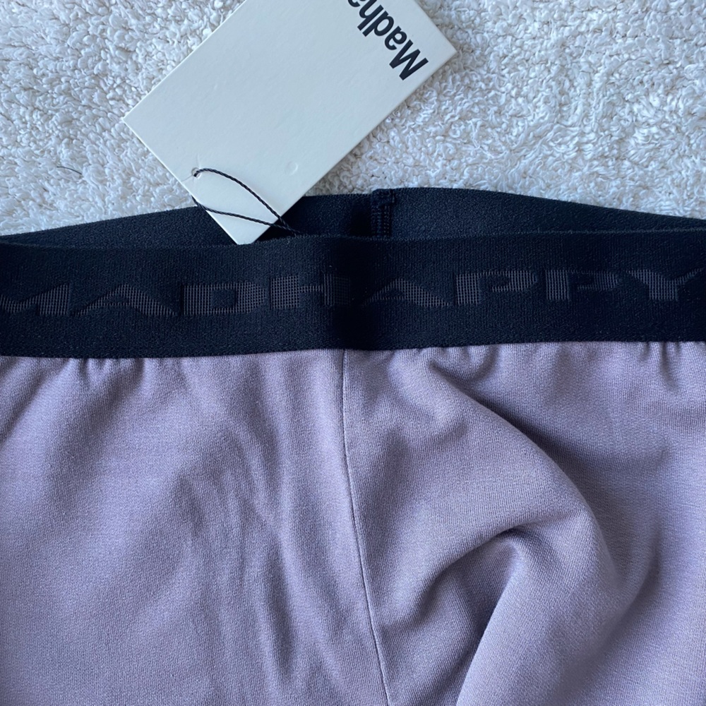 Madhappy Lavender Sports Bra & Leggings Set - Picture 4 of 4